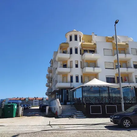 Apartment By The Beach! With Large Balcony! Sao Martinho do Porto Exterior photo